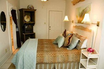 Bed and breakfast On The Riverwalk 3*